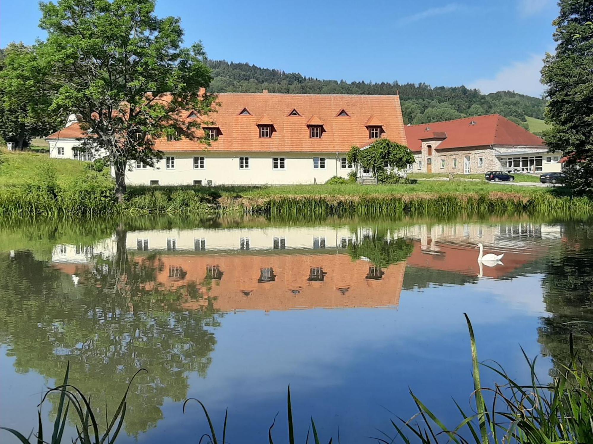 La Boheme Lodges And Glamping Vrhavec Extérieur photo